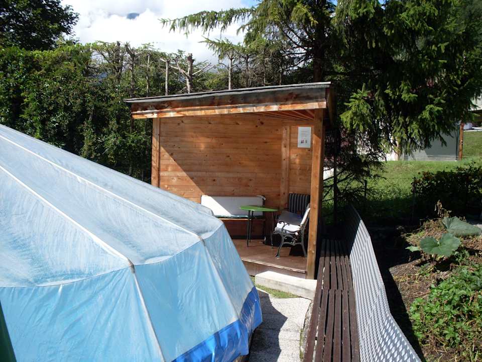 Kleine Laube für Schachspiele, gute Bücher... Ferienhaus Ebene