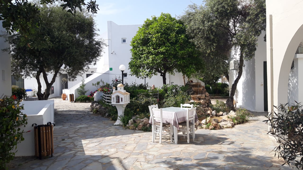 Gartenanlage Amnissos Residence