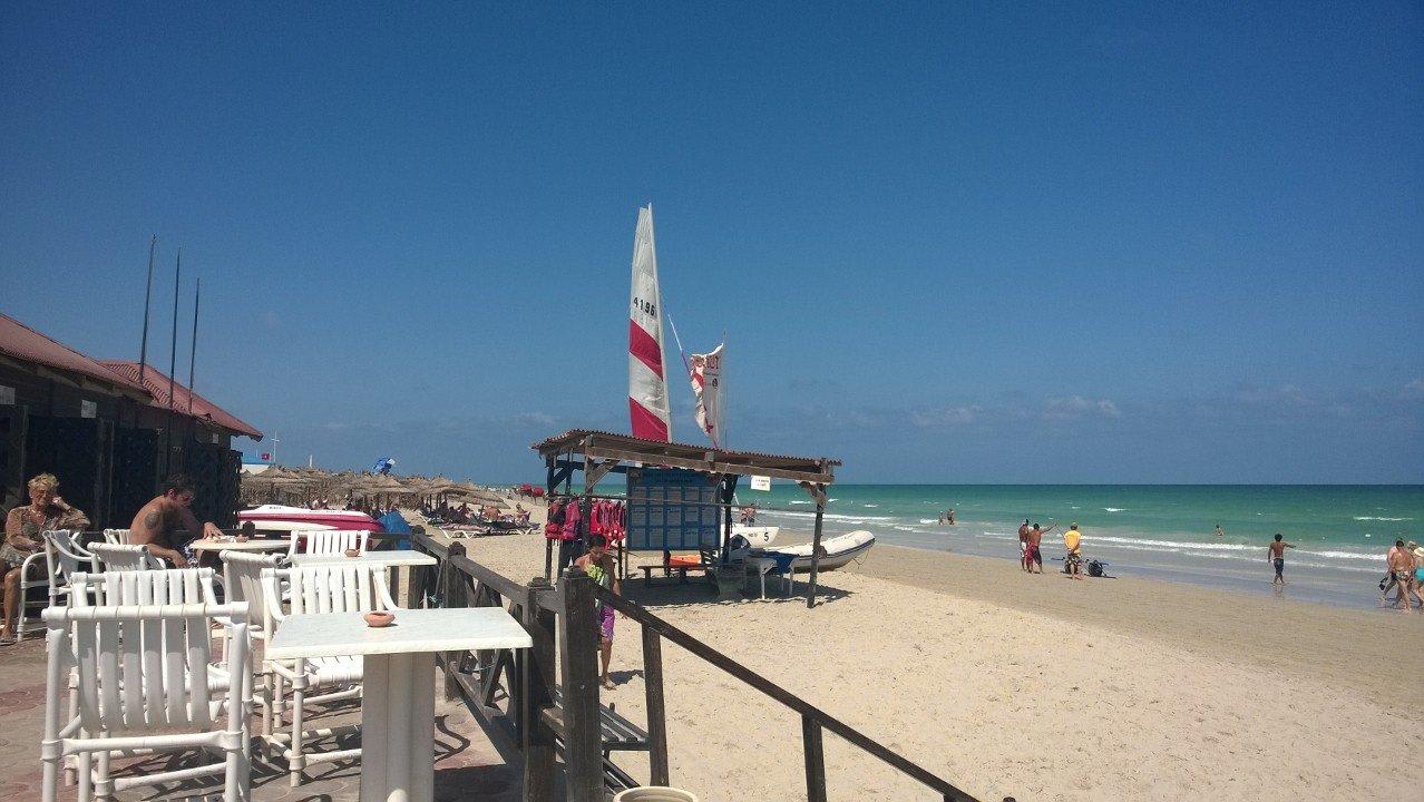 Blick zur Wassersport-Station TUI MAGIC LIFE Penelope Beach