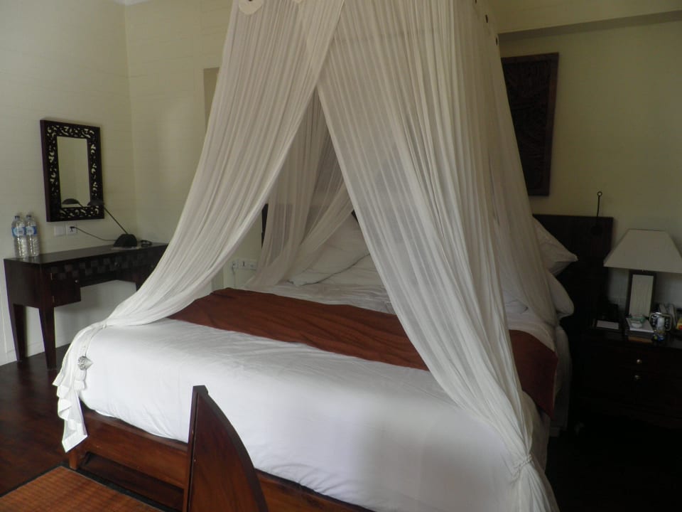 Master bedroom Anantara Seminyak Resort & Spa