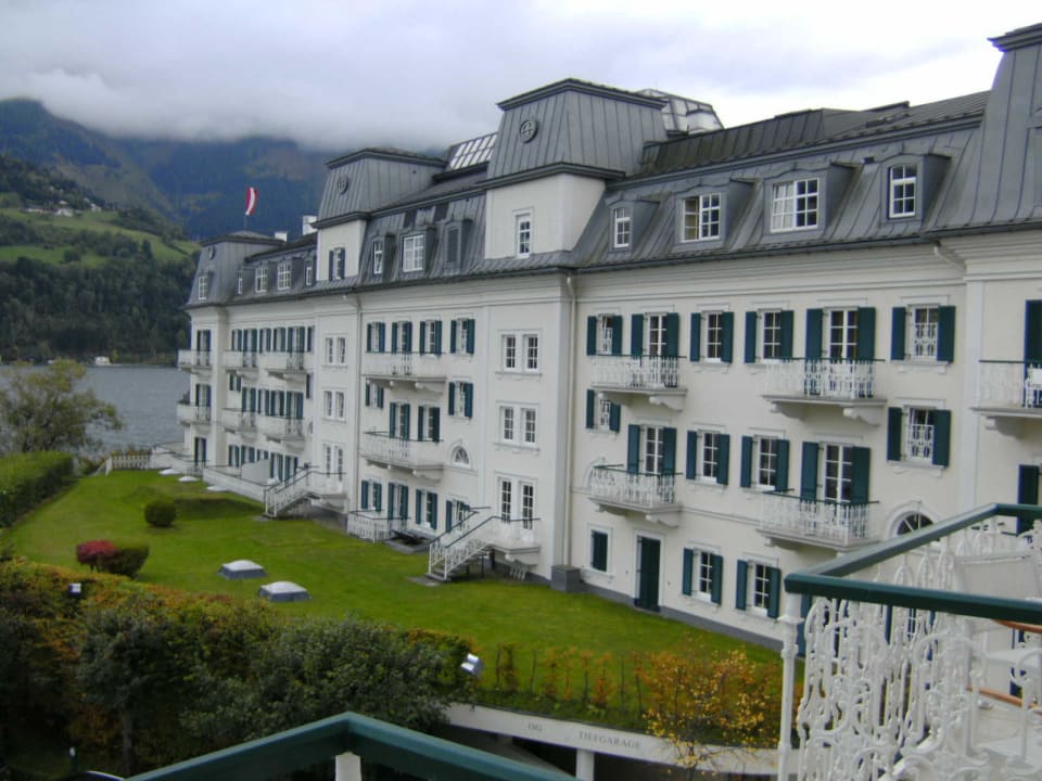 Eine Seite Grand Hotel Zell am See