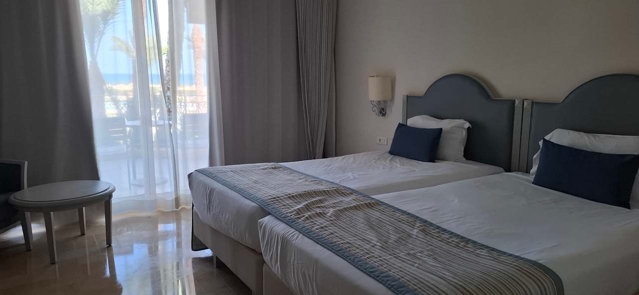 Zimmer Iberostar Waves Averroes