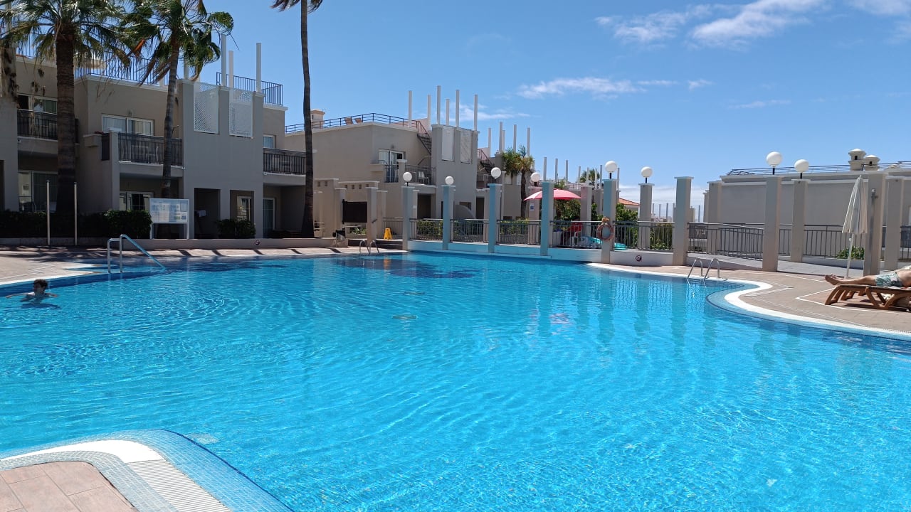 Pool Los Olivos Beach Resort