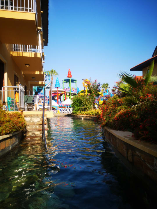 Pool Club Grand Aqua