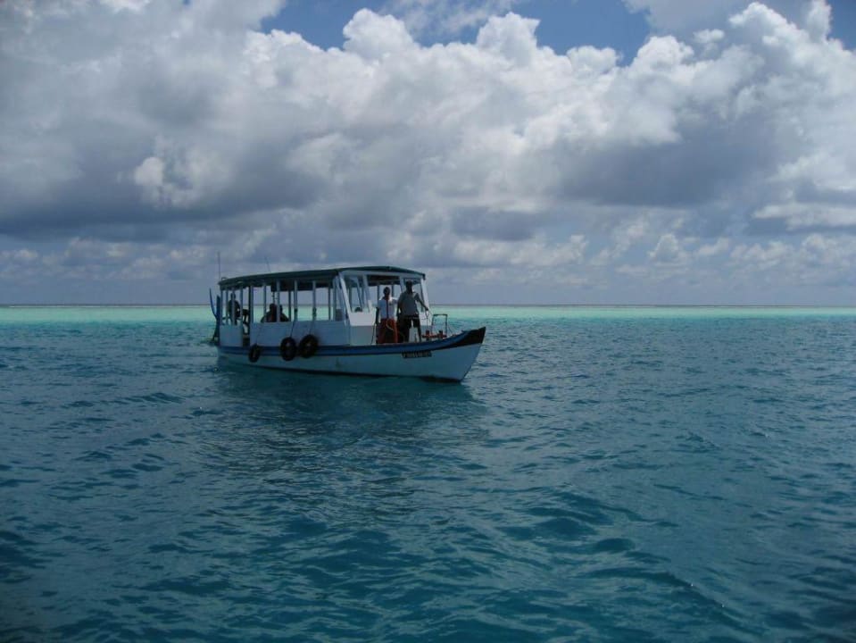 Dhoni Filitheyo Island Resort