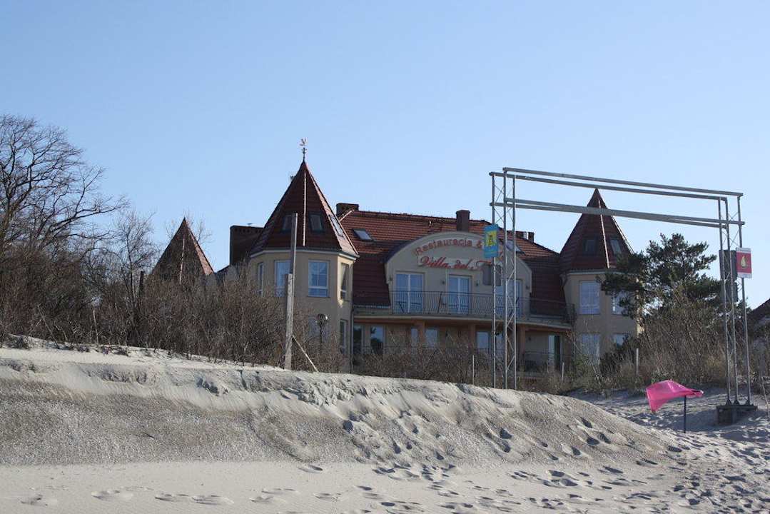 Hotelansicht vom Strand aus gesehen Villa del Mar