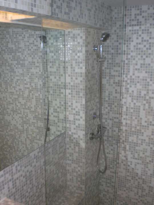 Dusche Hotel Le Fenix Sukhumvit