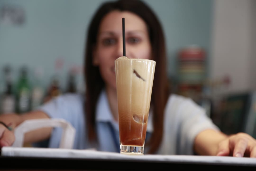 Frappe Eiskaffee an der Xenia Bar Xenia Ouranoupolis