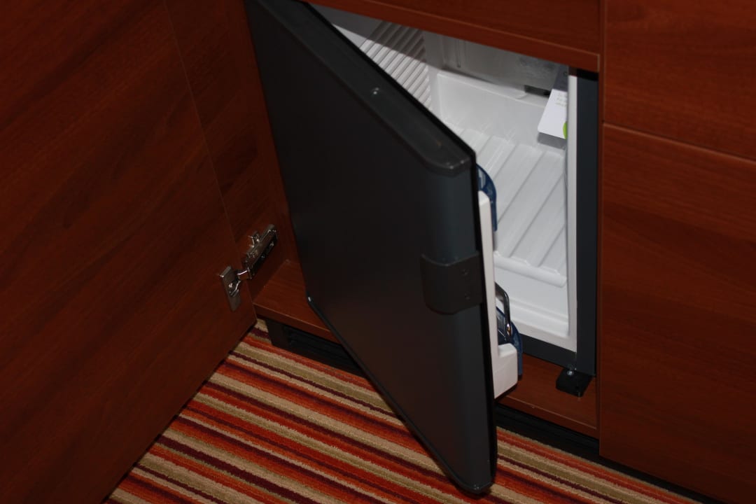 Minibar Courtyard by Marriott Basel