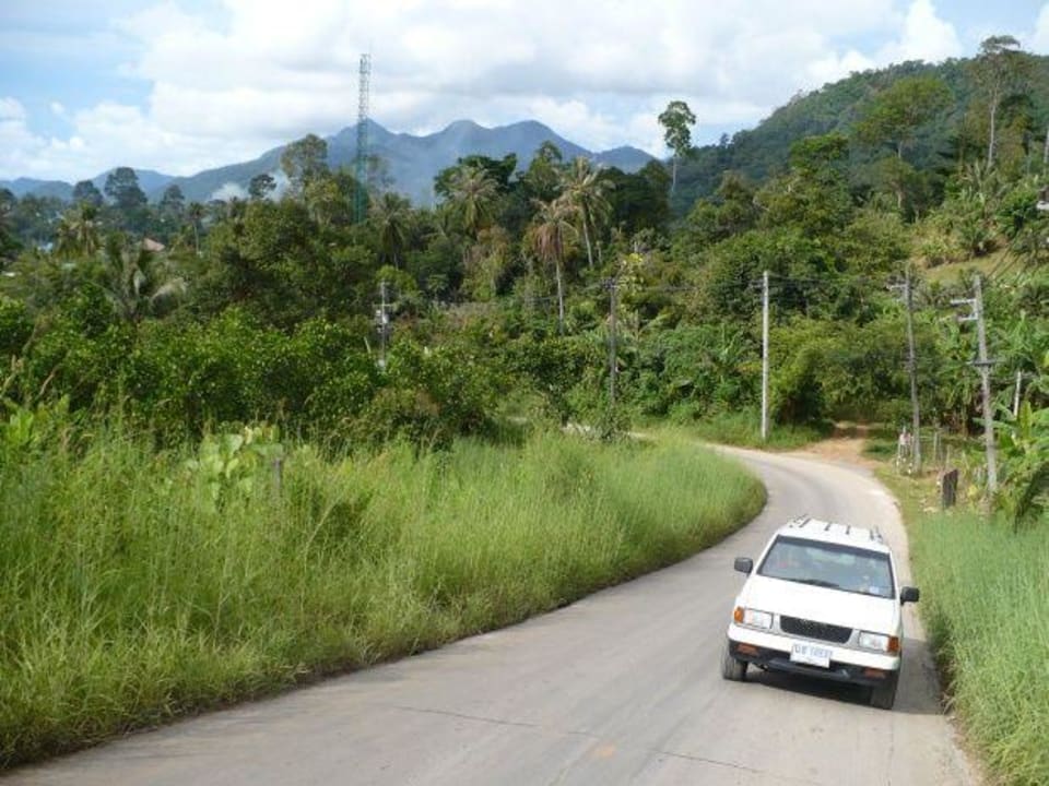 Straße zum Hotel SYLVAN Koh Chang