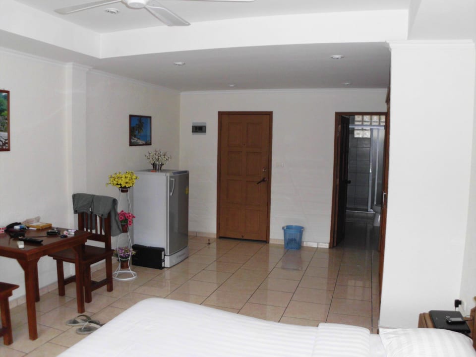 Blick vom Balkon aufs Zimmer Klein Heidelberg Hotel