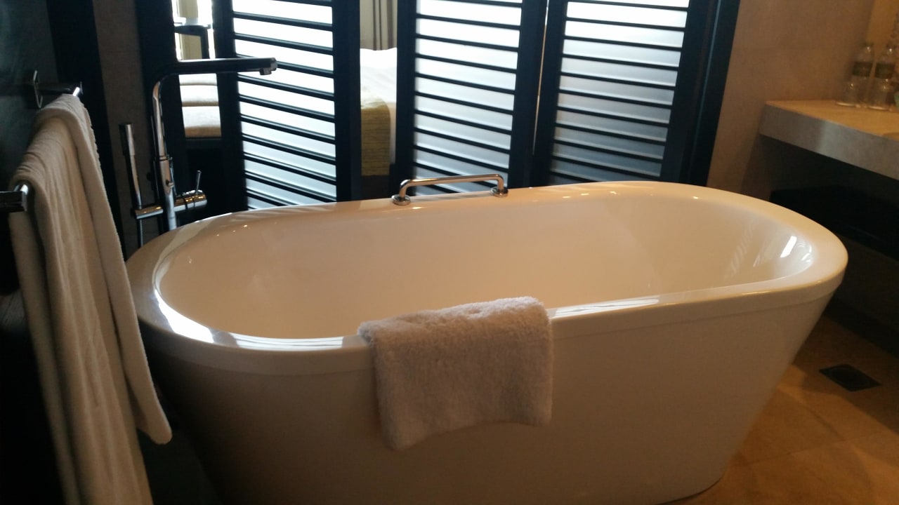 Mega Badewanne  Rixos The Palm Hotel & Suites