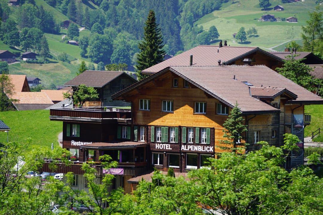 Außenansicht Hotel Alpenblick