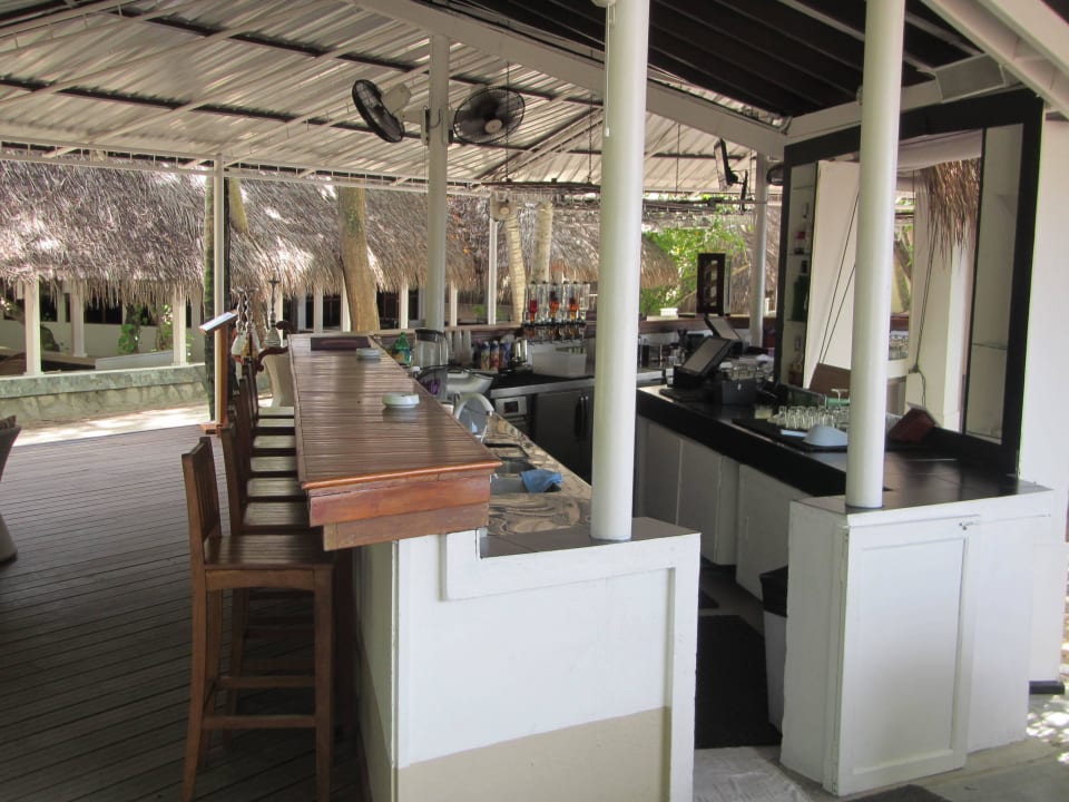 Bar Ellaidhoo Maldives by Cinnamon
