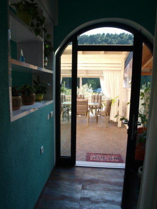 Blick zur Terrasse Villa Barbara