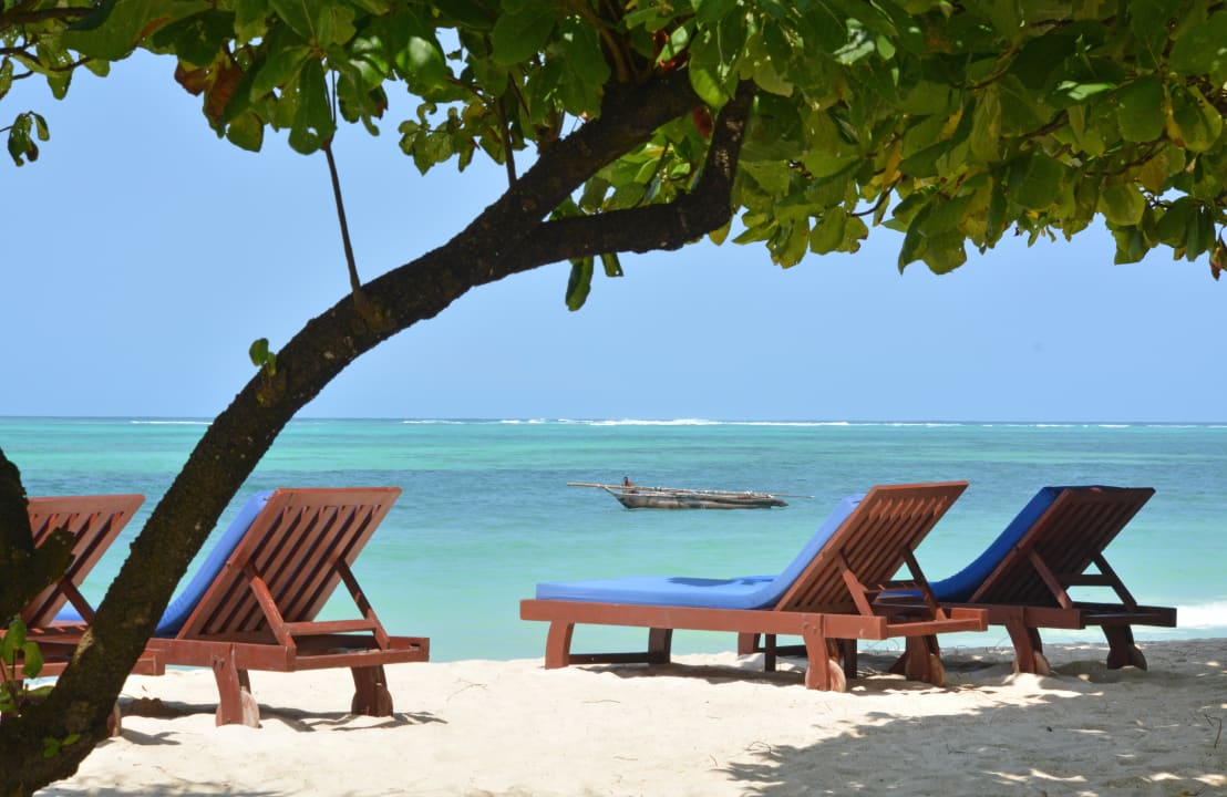 Strand Neptune Pwani Beach Resort & Spa