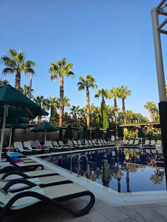 Pool Can Garden Resort