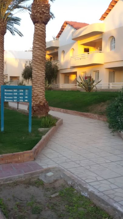 Movie Gate Hotel Golden Beach Resort
