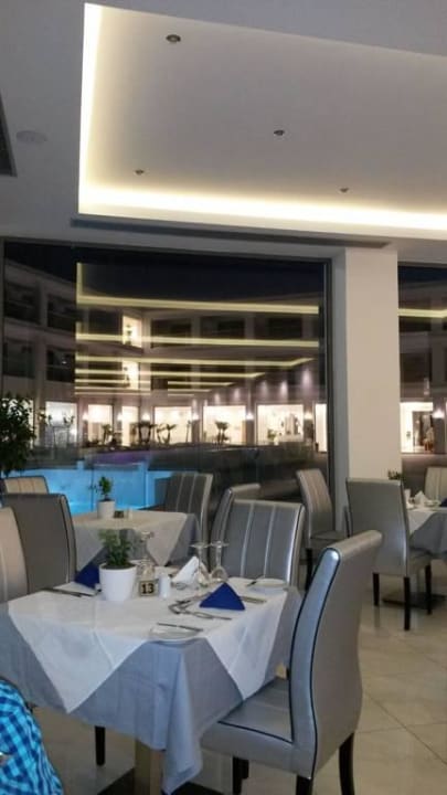 Elegantes Hauptrestaurant Asterias Beach Resort