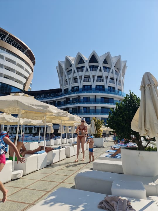 Außenansicht Granada Luxury Okurcalar