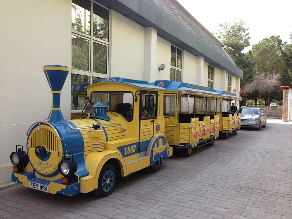 Bahn nach Girne Oscar Resort Hotel