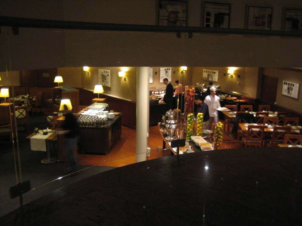 Restaurant Hotel NH Geneva Airport