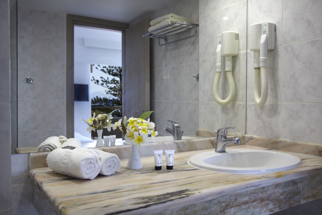 Zimmer Sunshine Rhodes