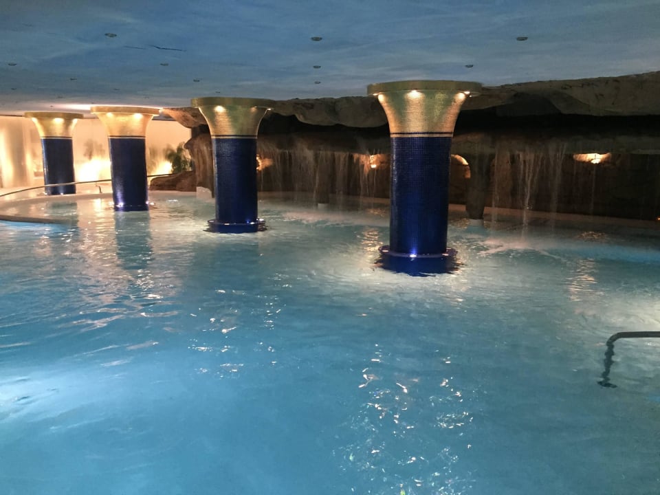 Thermal-Pool Bull Eugenia Victoria & Spa