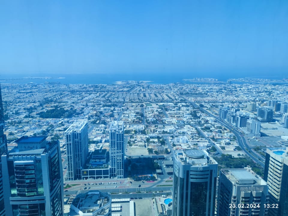 Ausblick Rose Rayhaan by Rotana