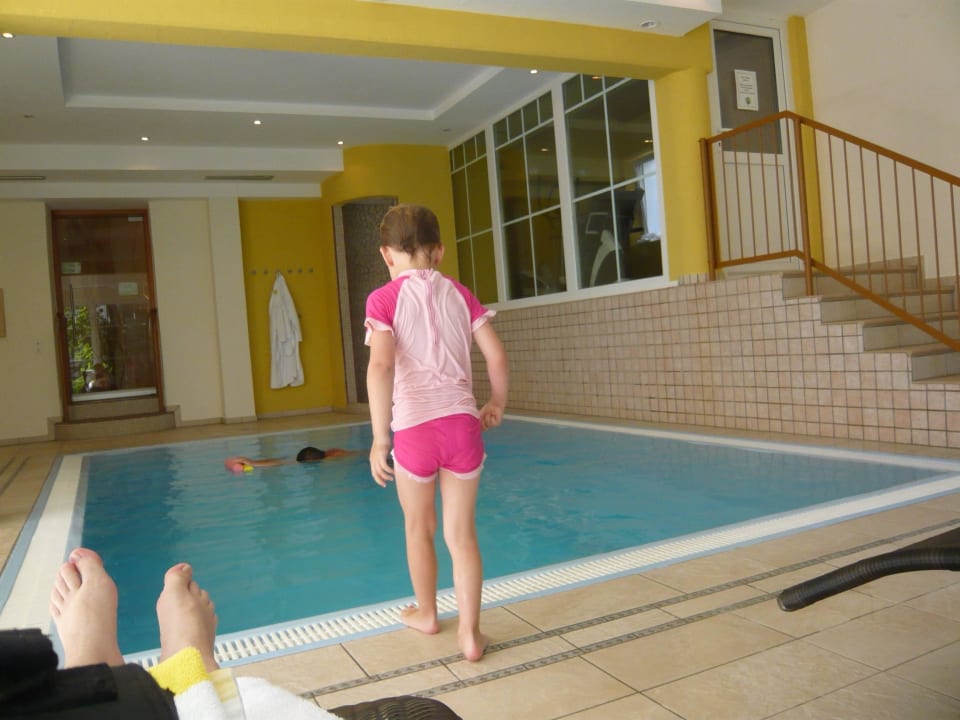 Viel Spass für unsere kleine Wasserratte Familienhotel Adler