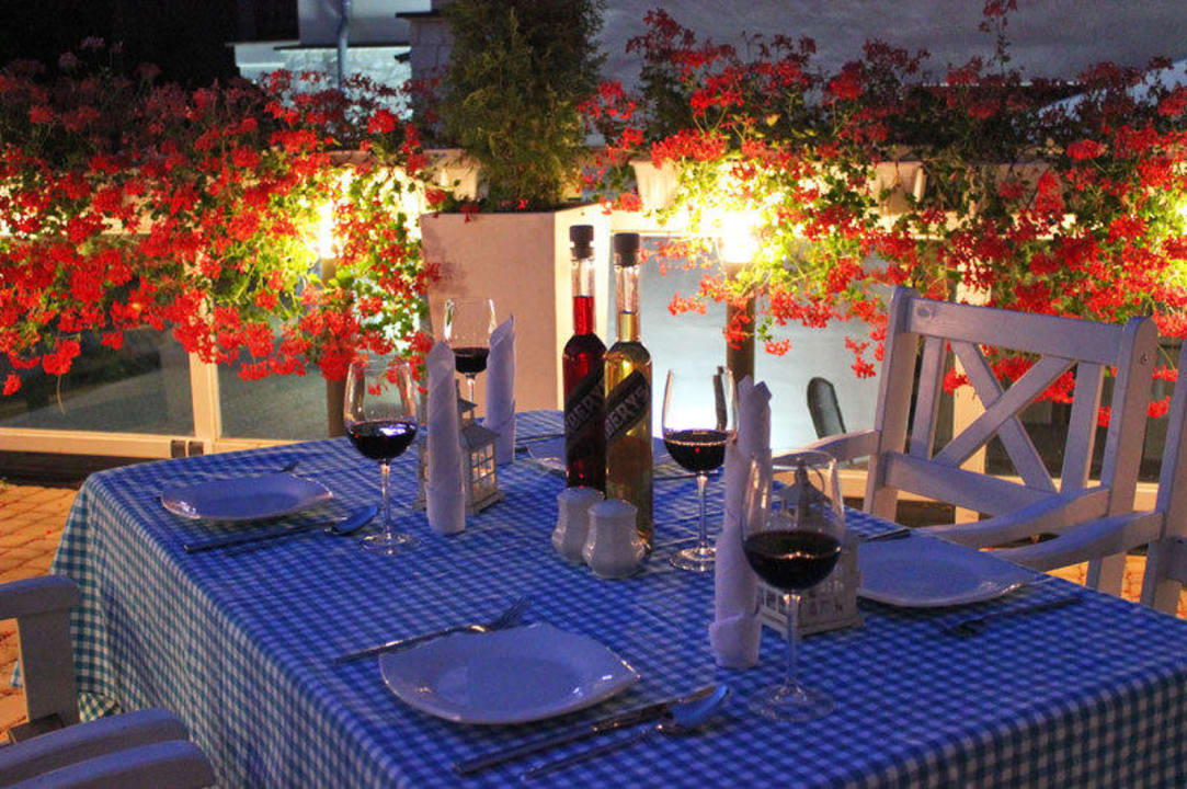 Restauracja Berberys - taras zewnętrzny Hotel Berberys