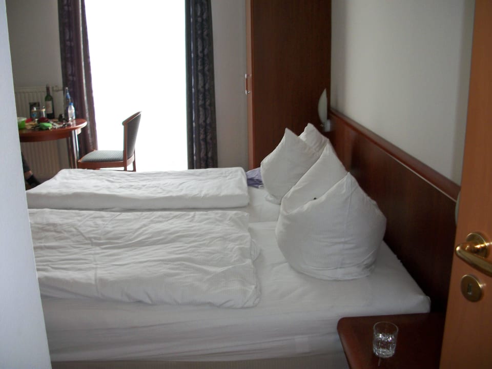 Einblick ins Zimmer. Appartementhaus Sonnenschein