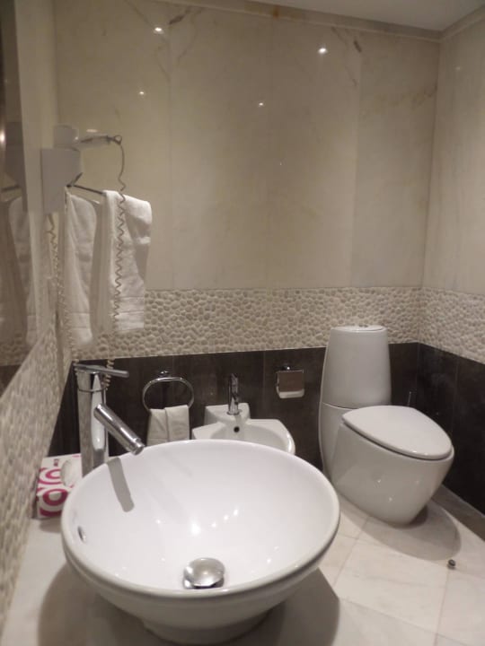 Bad Sesimbra Oceanfront Hotel