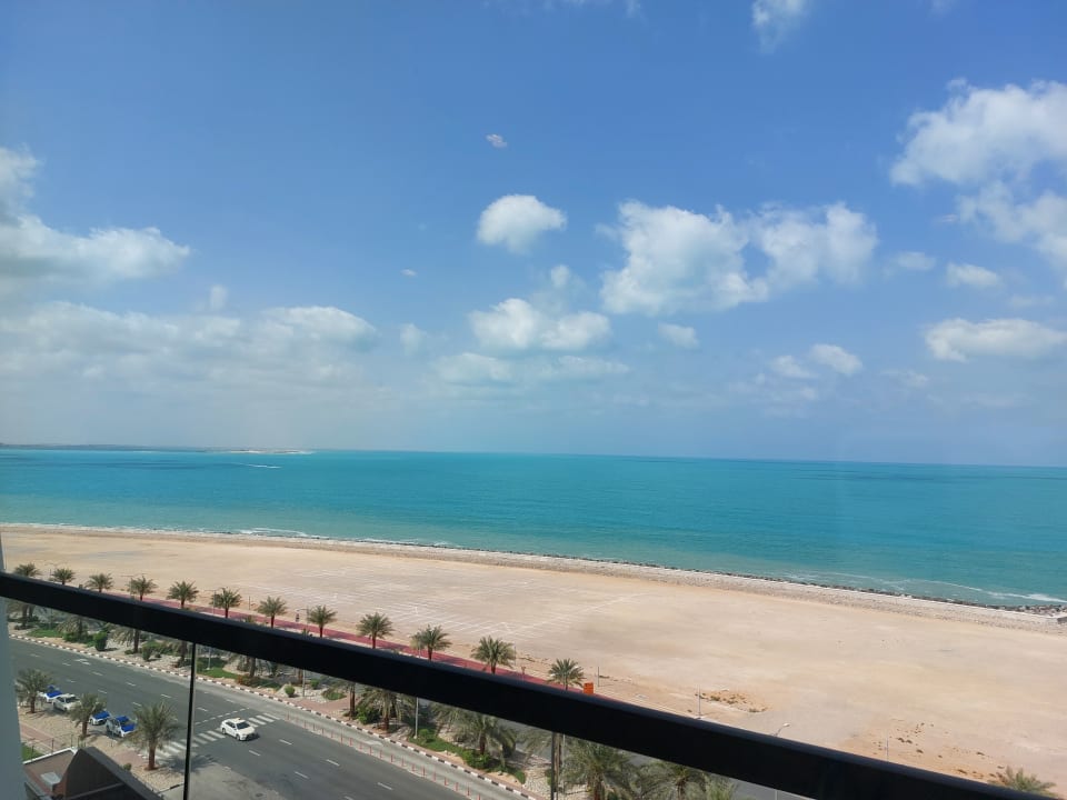 Strand Hampton by Hilton Marjan Island