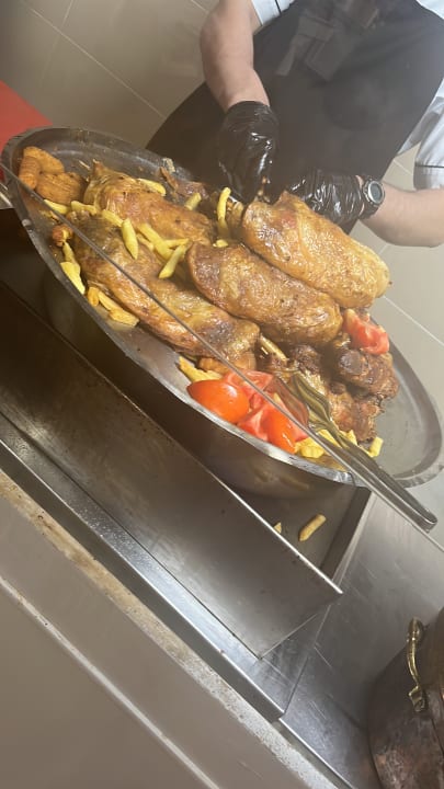 Gastro Can Garden Beach