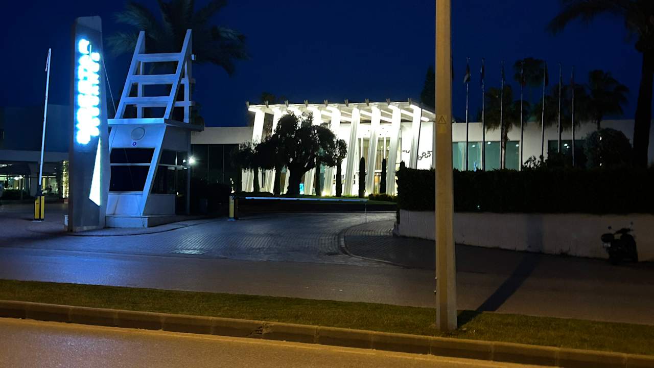 Pool Side Star Elegance
