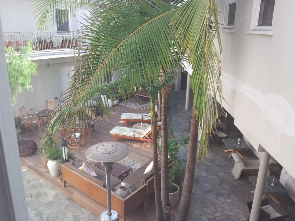 Blick auf den Innenhof Hotel Beverly Terrace