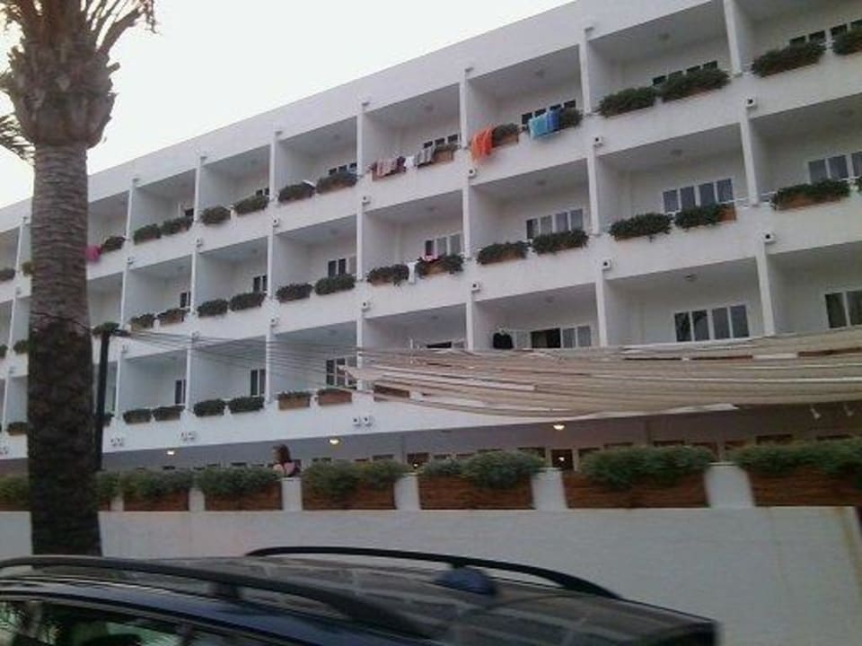 Hotel Sarah, die Poolseite BQ Sarah