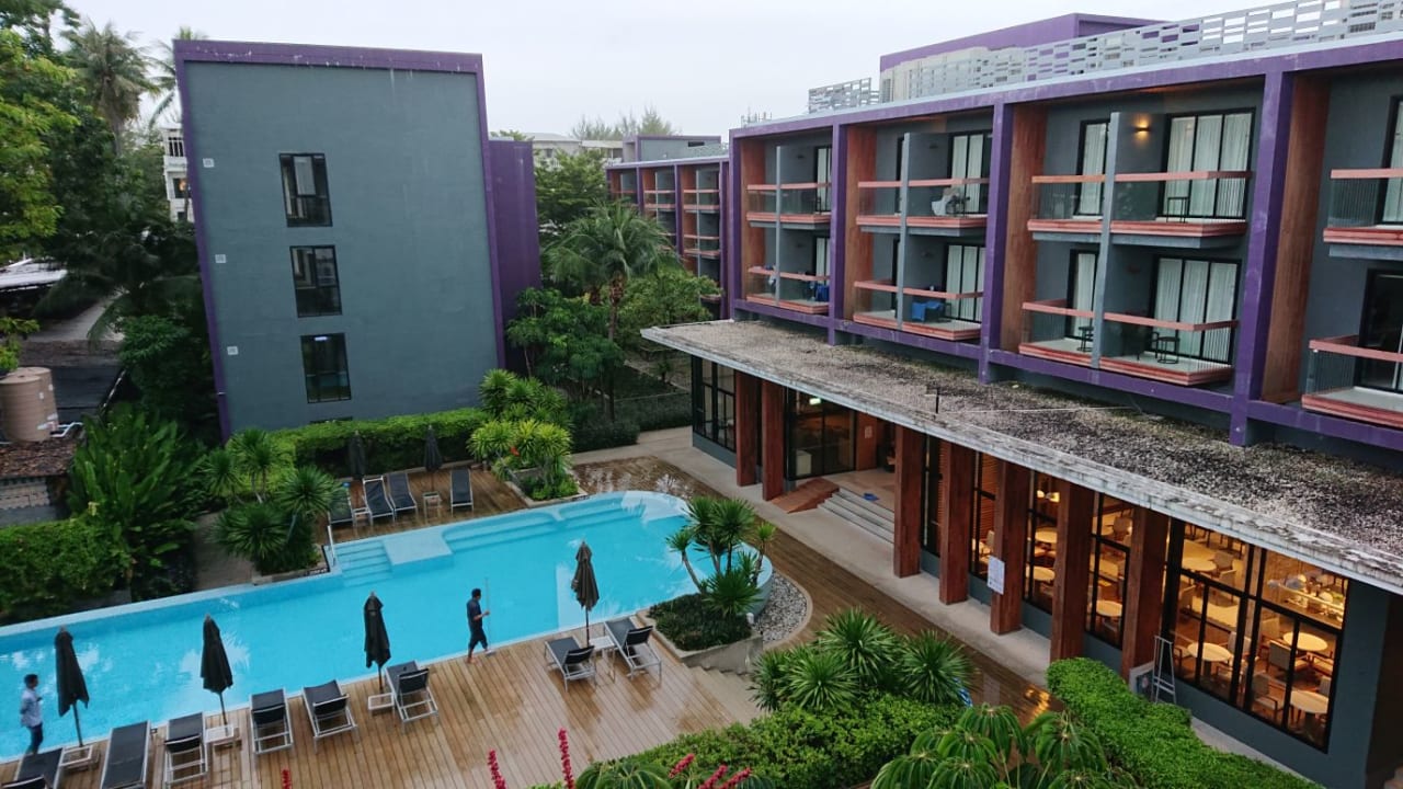 Pool Holiday Inn Express Phuket Patong Beach Central