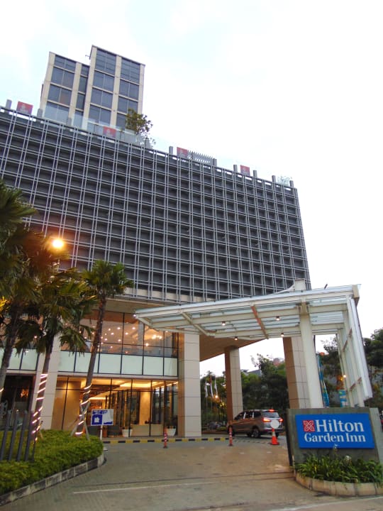 Außenansicht Hilton Garden Inn Jakarta Taman Palem