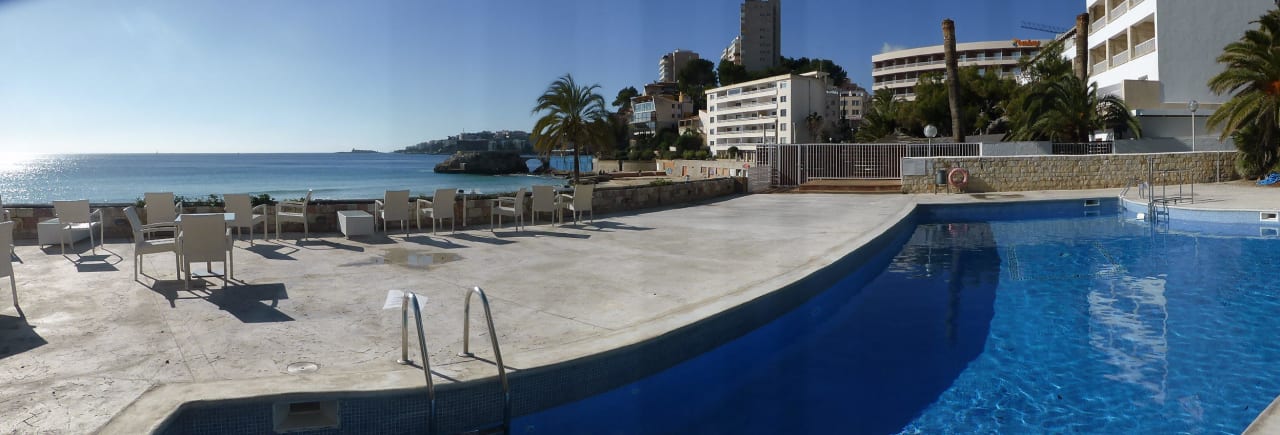 Pool mit Ausblick aufs Meer Be Live Marivent - Adults only