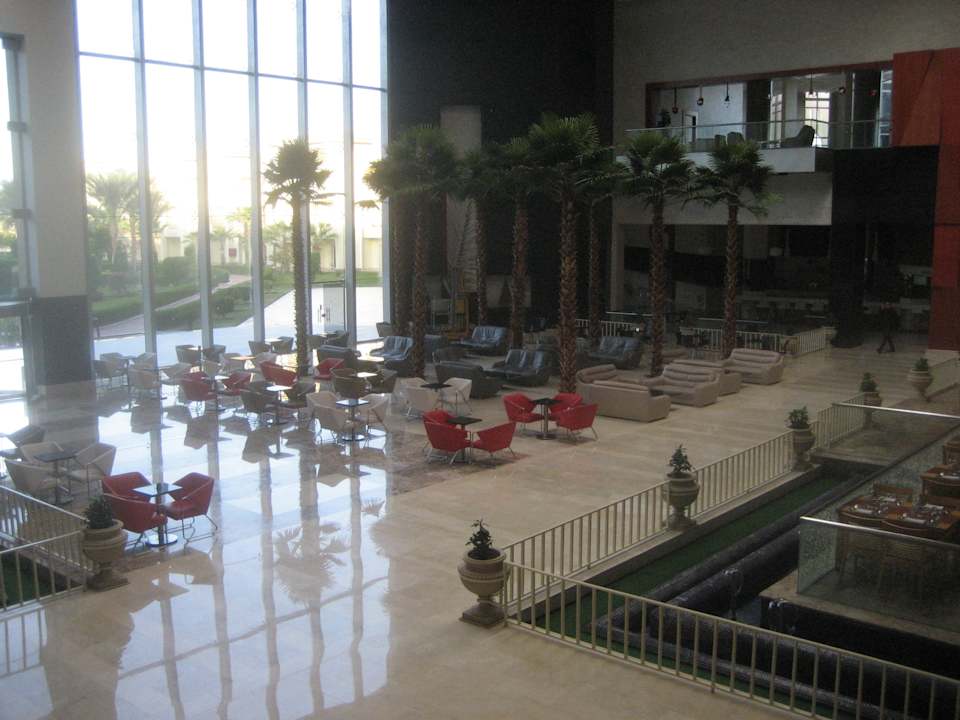 Lobby Serenity Alma Heights