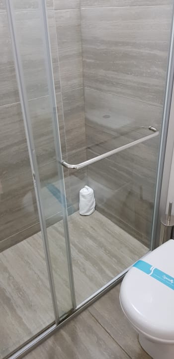 Zimmer Crystal Springs Beach Hotel