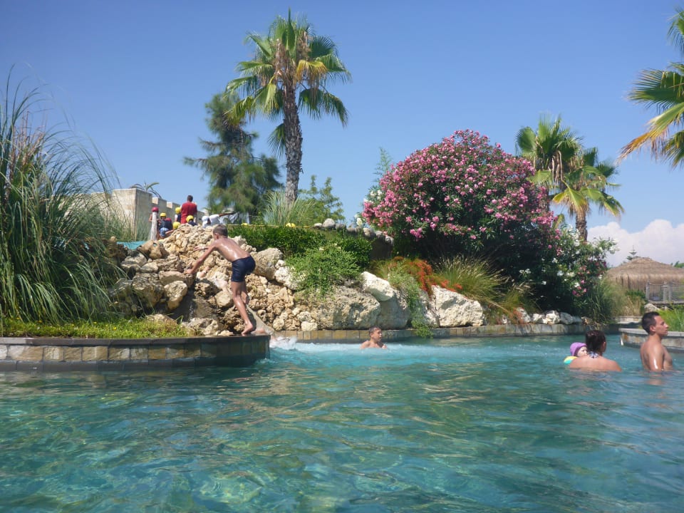 Lazy River Club Grand Side