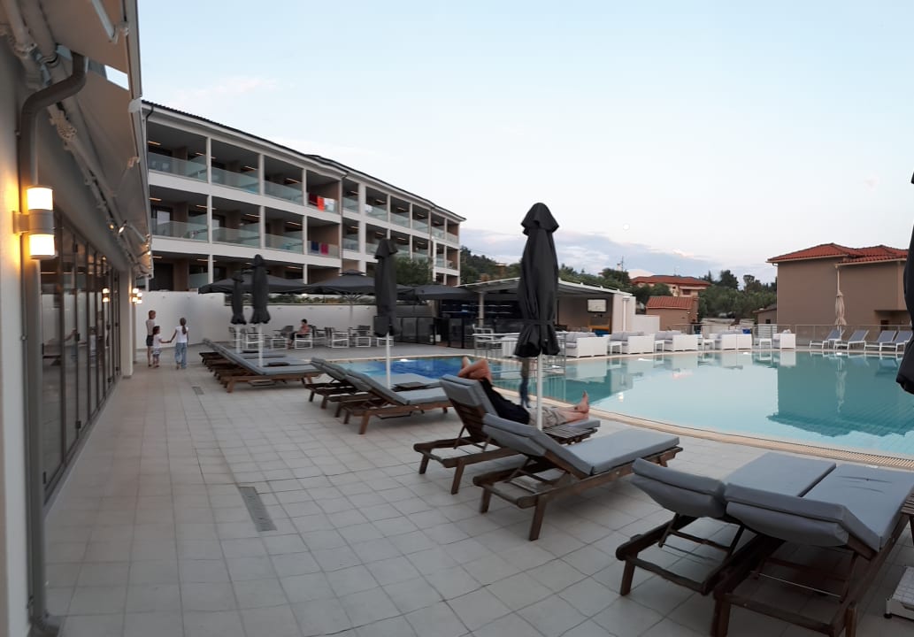 Pool Hotel Lagomandra Beach