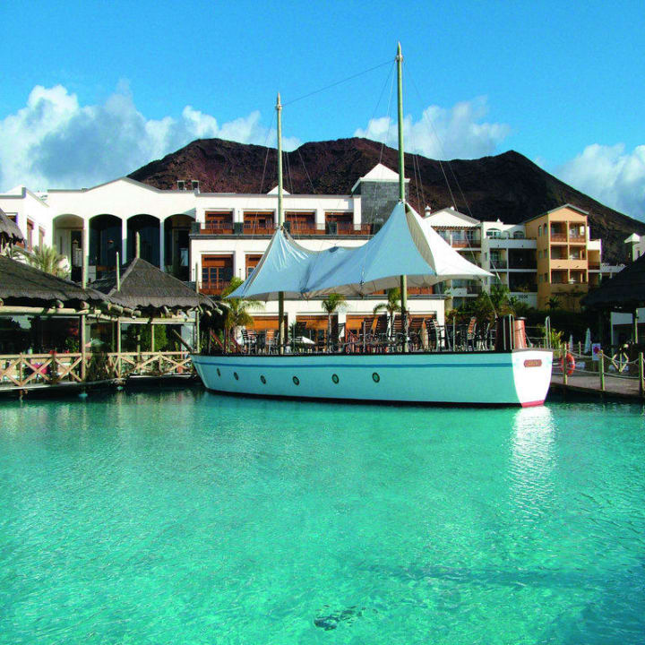 Exterior H10 Rubicón Horizons Collection