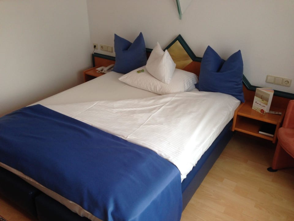 Zimmer linker Teil Hotel Empfinger Hof, Sure Hotel Collection by Best Western