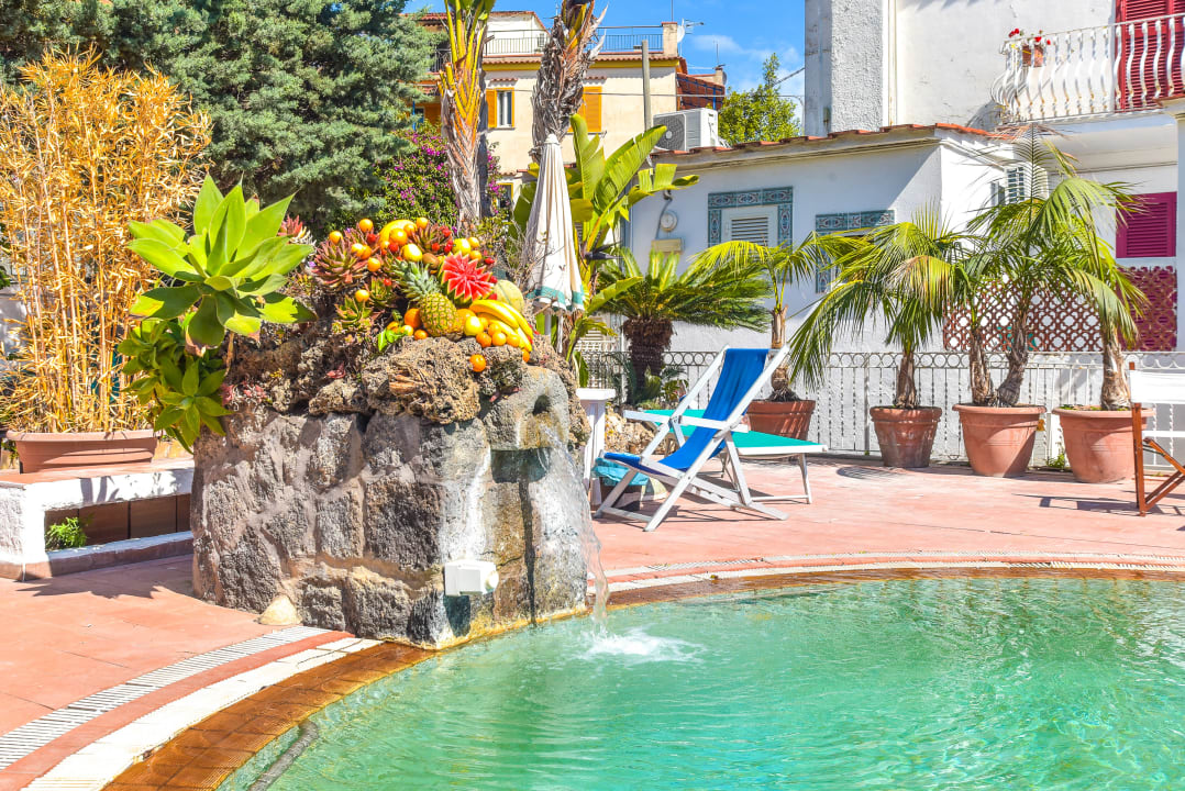 Pool Charme Hotel La Villa Tina