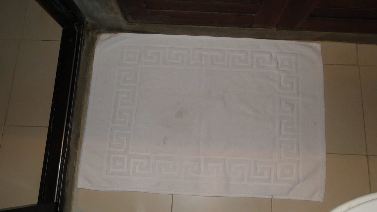 Schmutzige Badematte Hotel Jetwing Sea