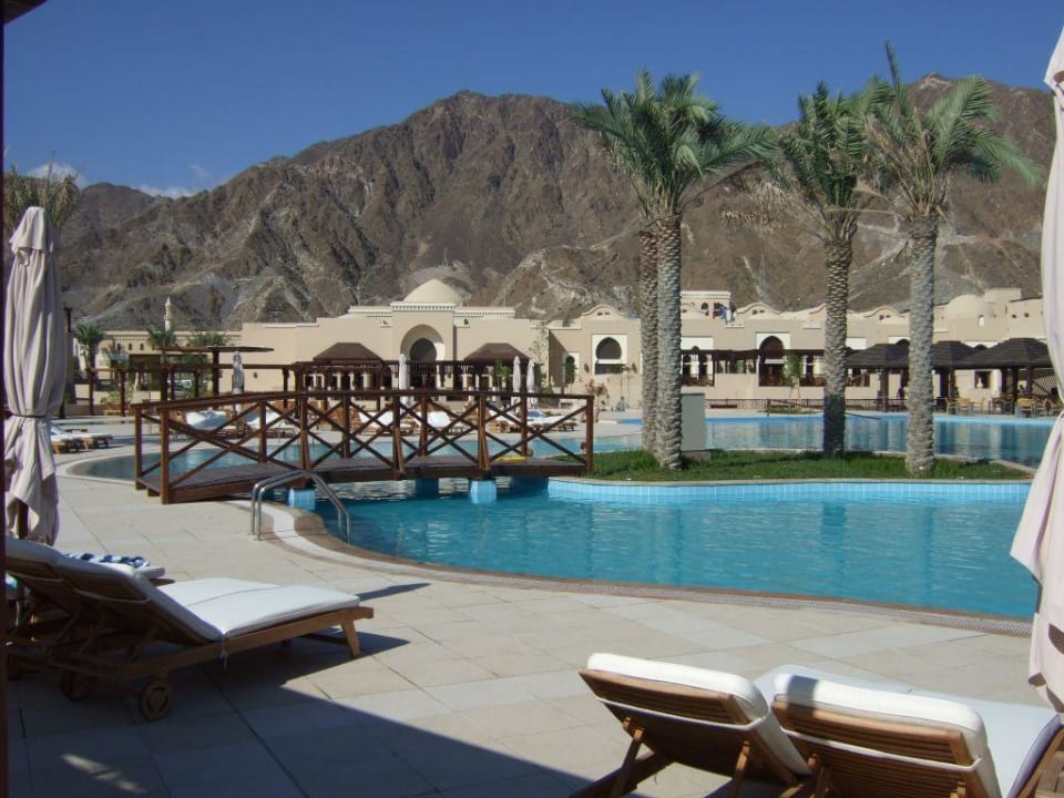 Pool Miramar Al Aqah Beach Resort